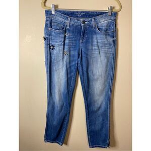 Size 8, distressed with crystal embellishment Cambio jeans Liu style short.